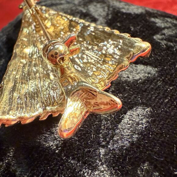 VTG Christmas Tree Pendant Brooch Gold Tone Metal Red Green Rhinestone Enamel 2” - Picture 7 of 12